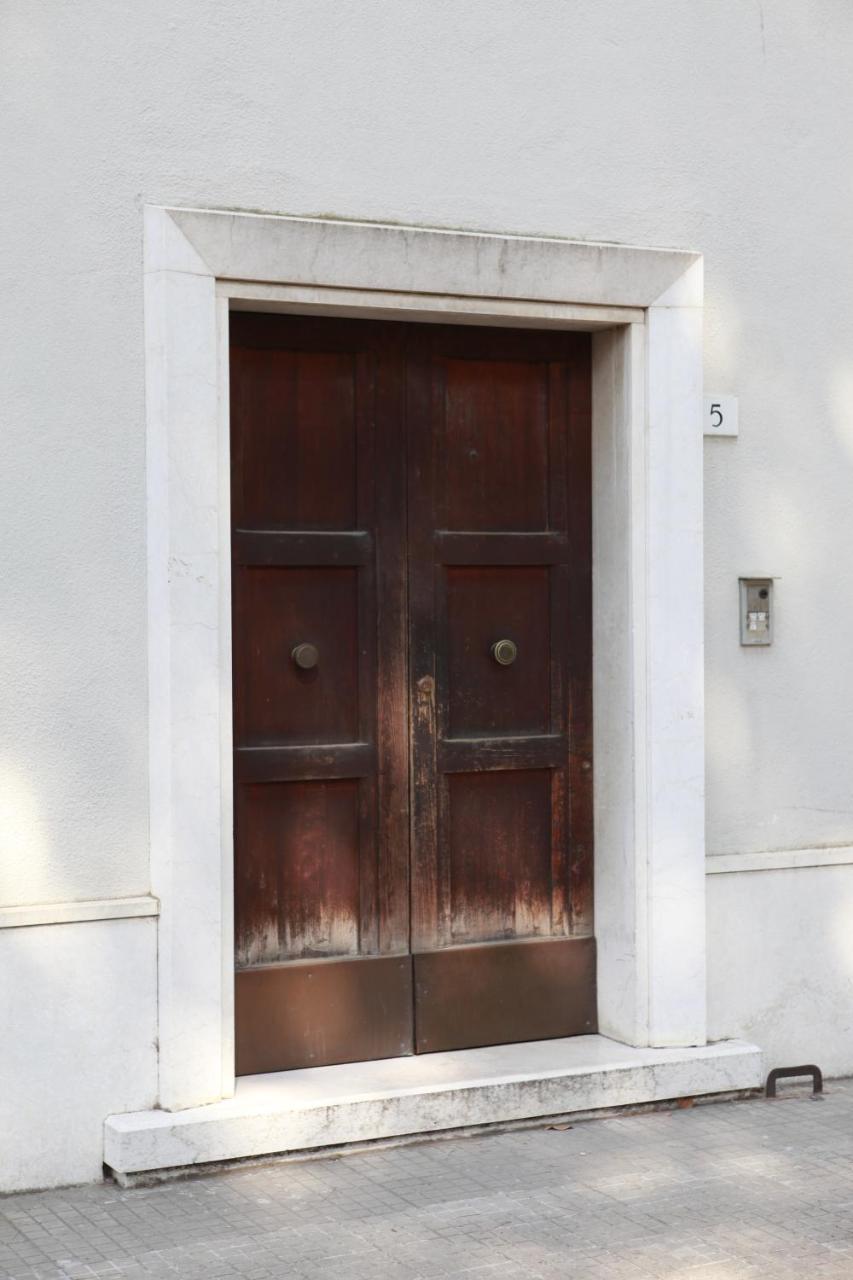 Wanderlust Bnb Pisa Buitenkant foto